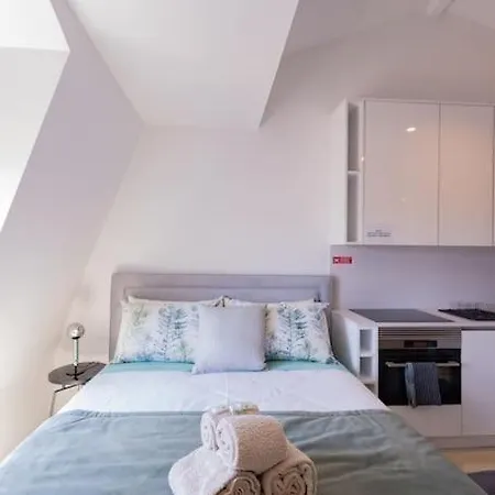 Superb Apartment